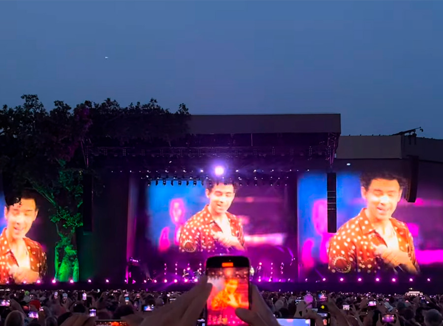 Фото: Билли Джоэл и Джо Джонас исполнили дуэтом песню "Uptown Girl" в Лондоне